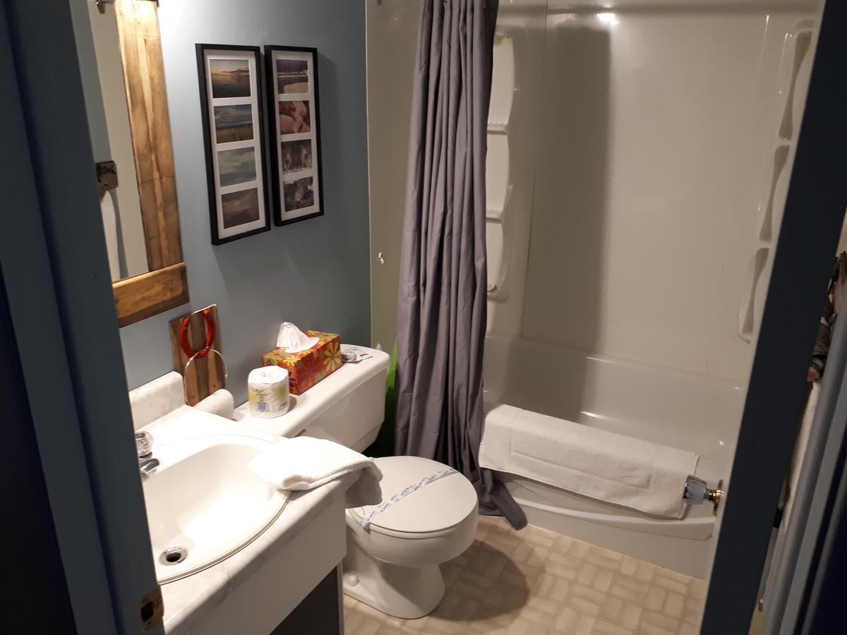 Hotel Au Vieux Bardeau Deschambault المظهر الخارجي الصورة